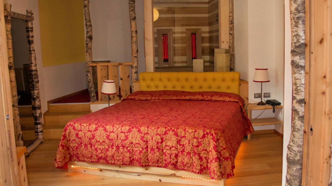 Hotel El Pilon ポッツァ・ディ・ファッサ エクステリア 写真